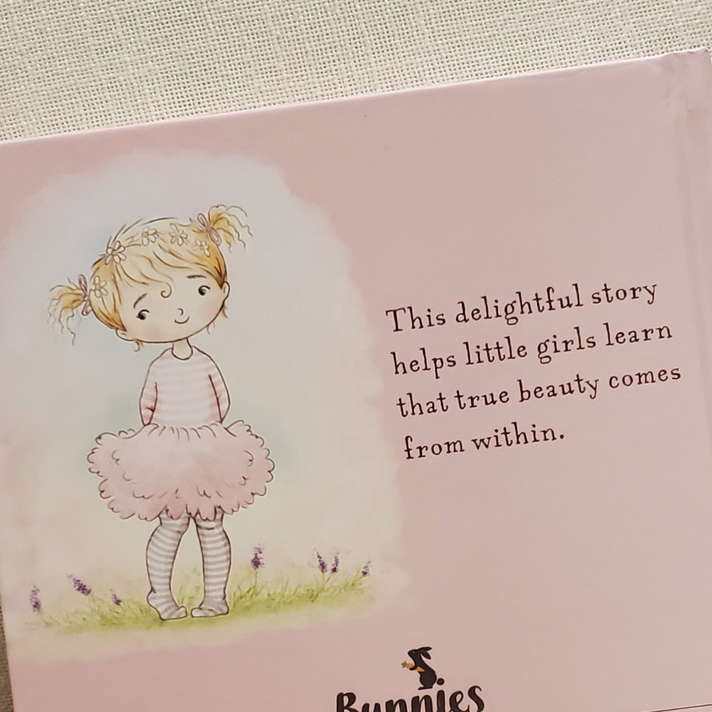 Book - A Pretty Girl Blonde Hair