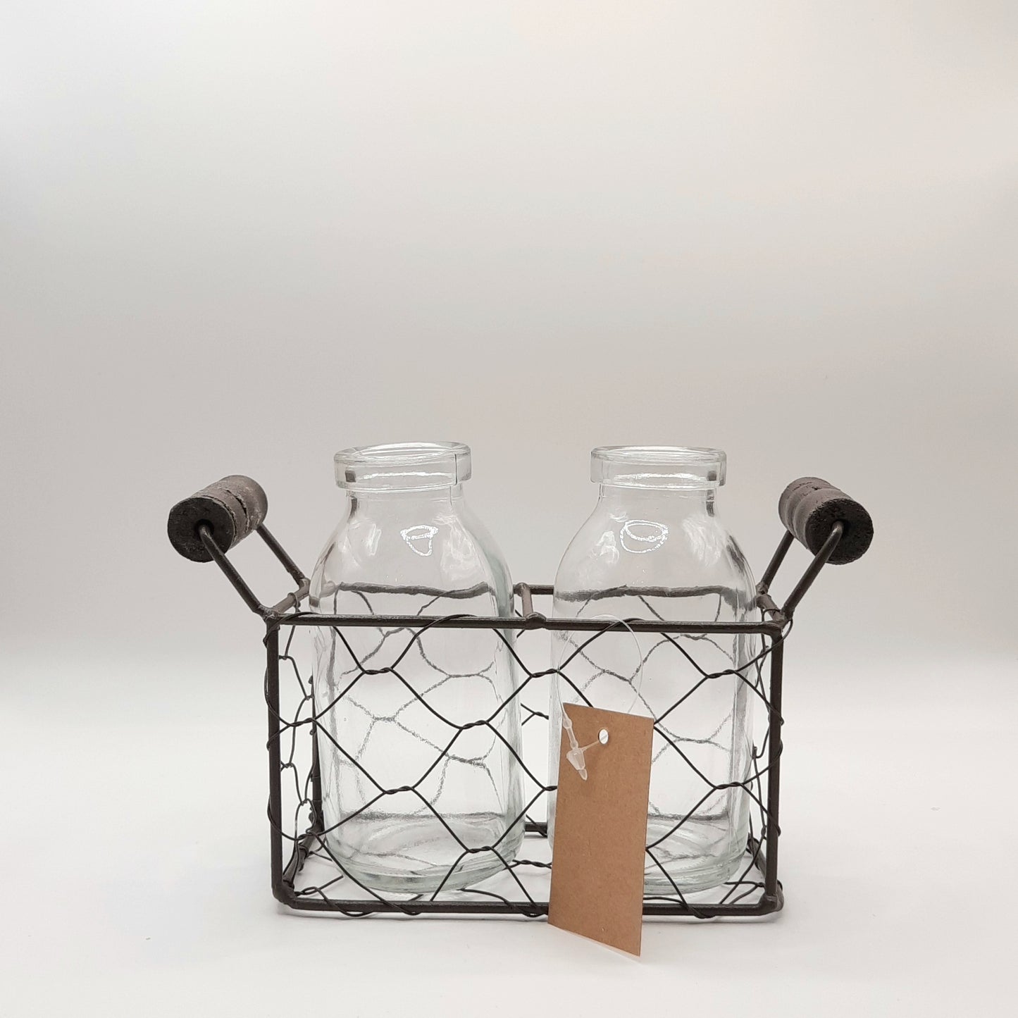 Two-Bottle Chicken Wire Caddy
