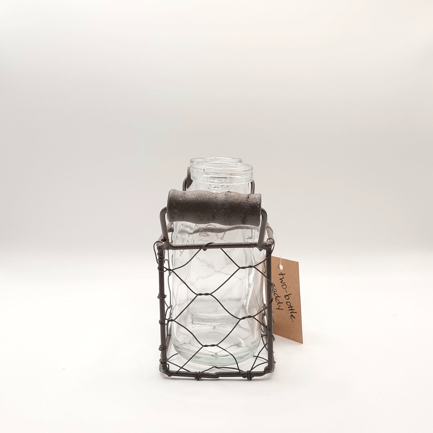 Two-Bottle Chicken Wire Caddy