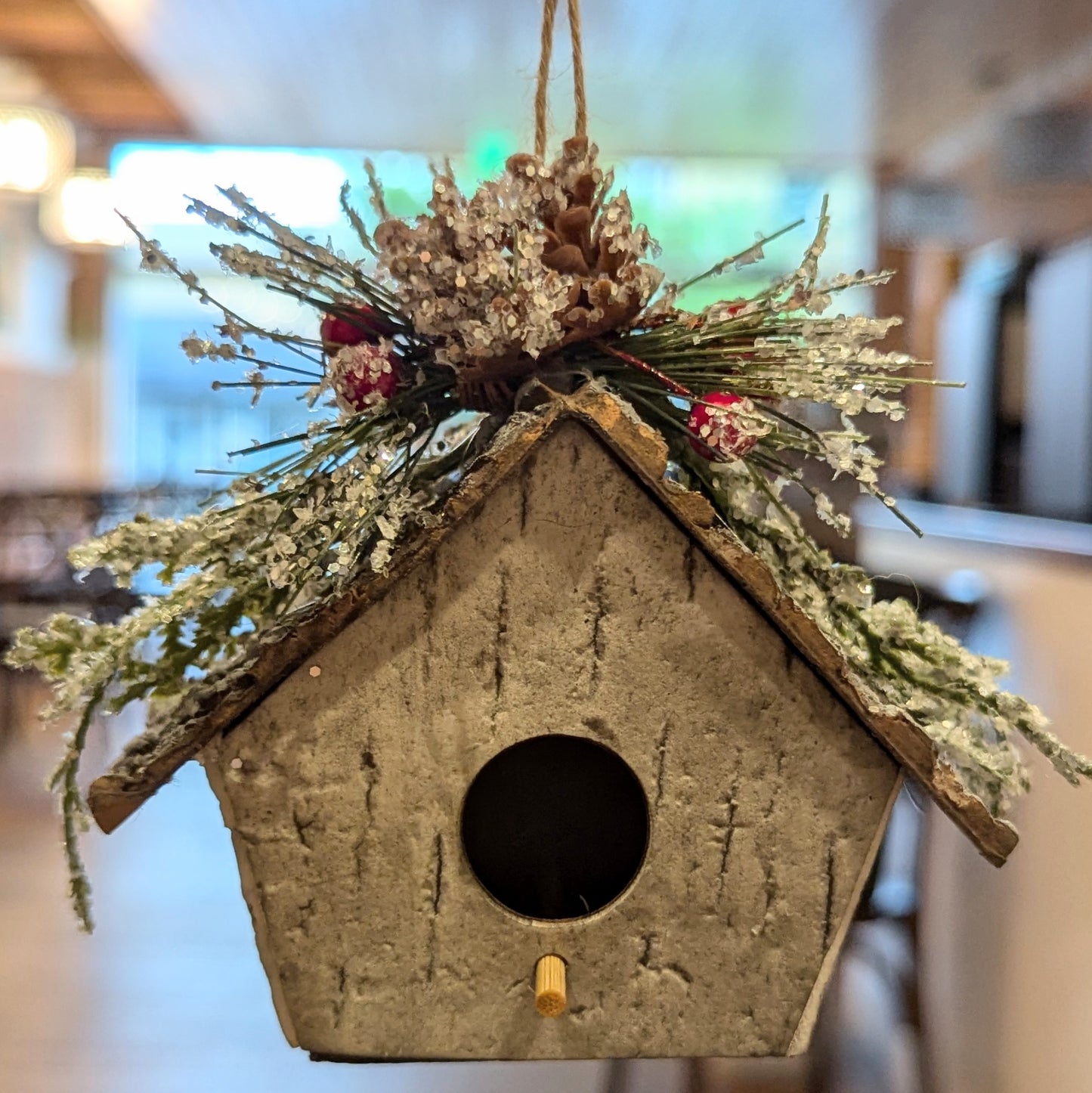 MV Ornament Birch Birdhouse