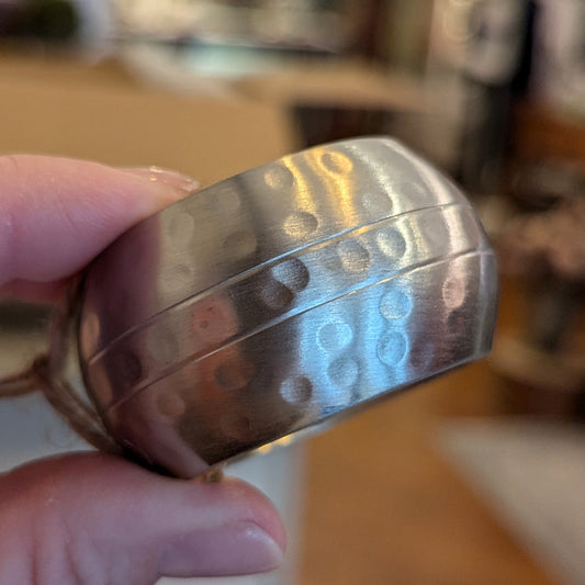 CHC Hammered Dome Napkin Ring