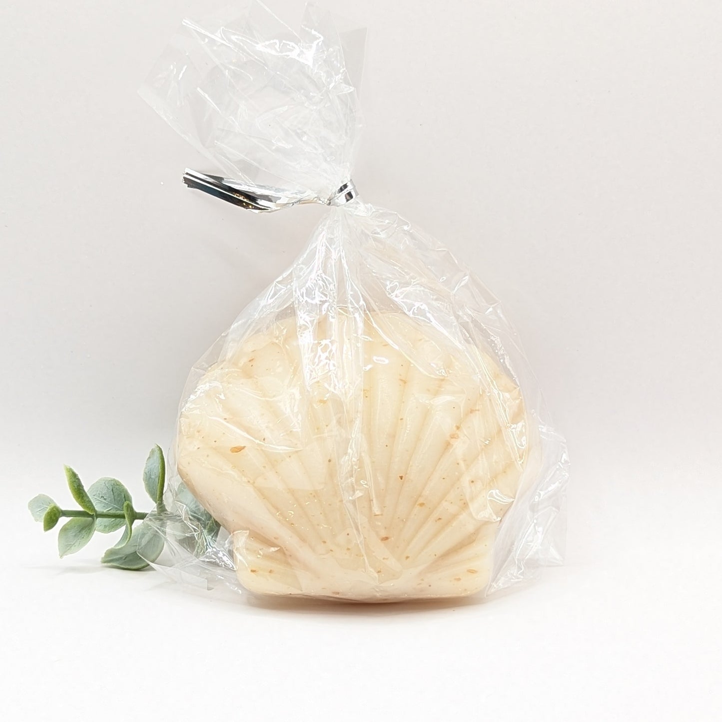 GB 4.3oz Sculpted Sea Shell Soap - Beach Linen