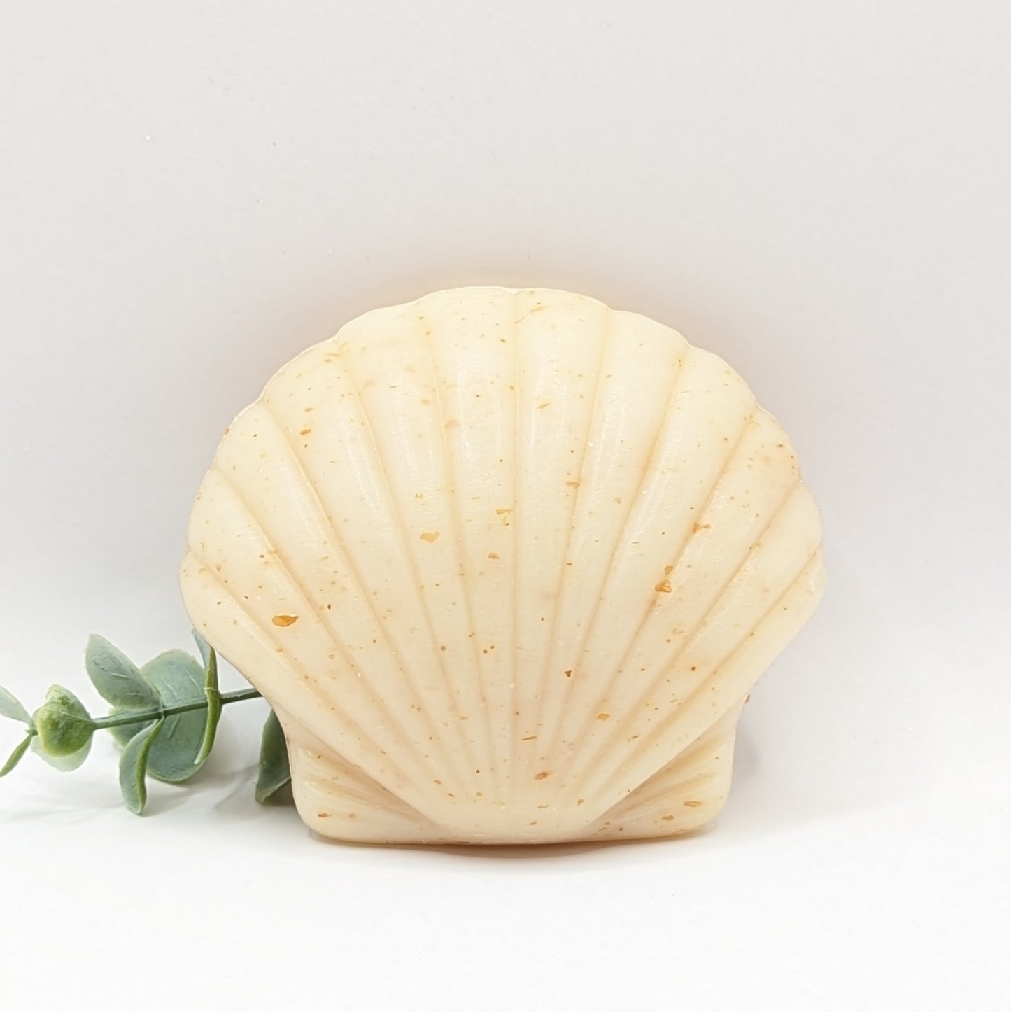 GB 4.3oz Sculpted Sea Shell Soap - Beach Linen