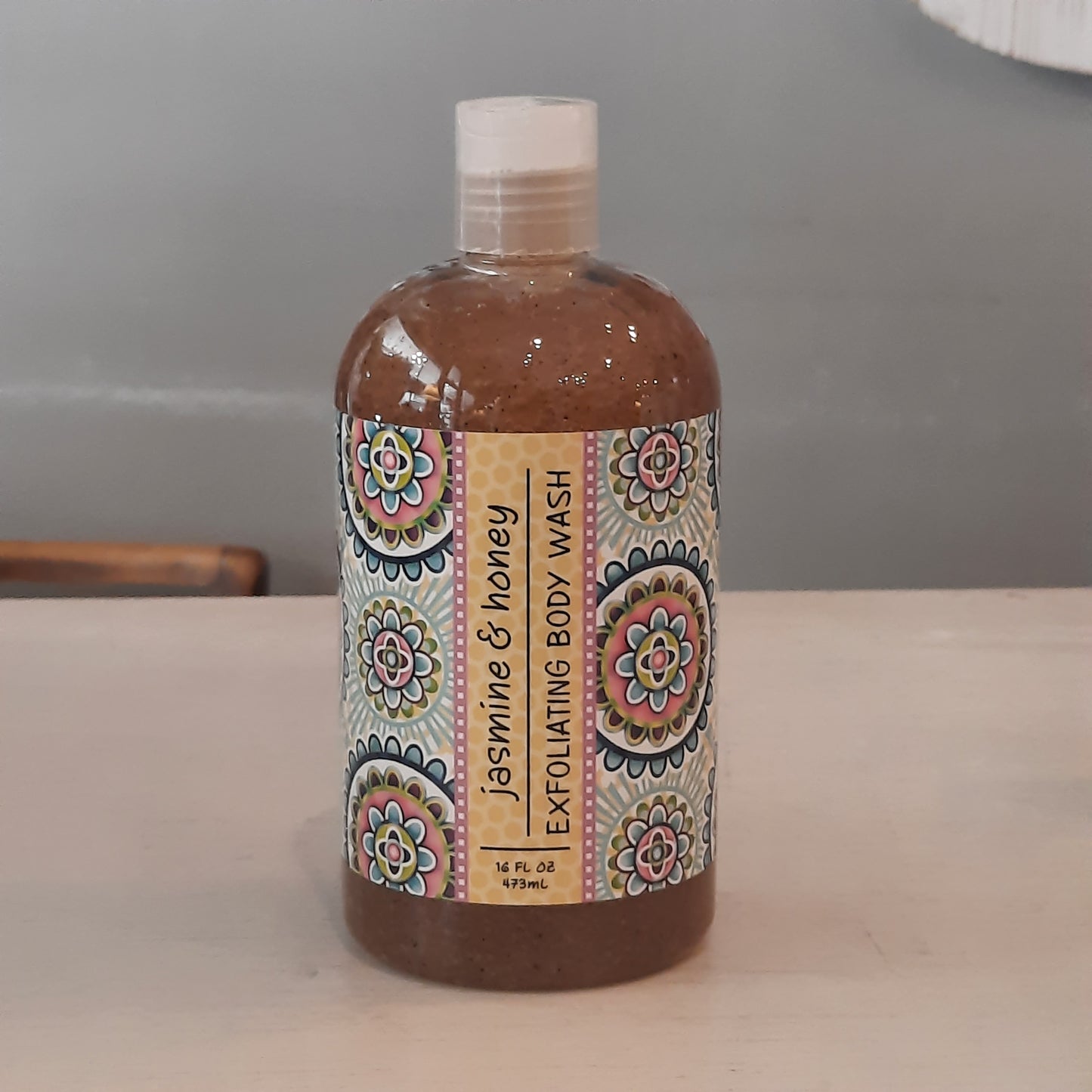 16oz Exfoliating Body Scrub - Jasmine & Honey