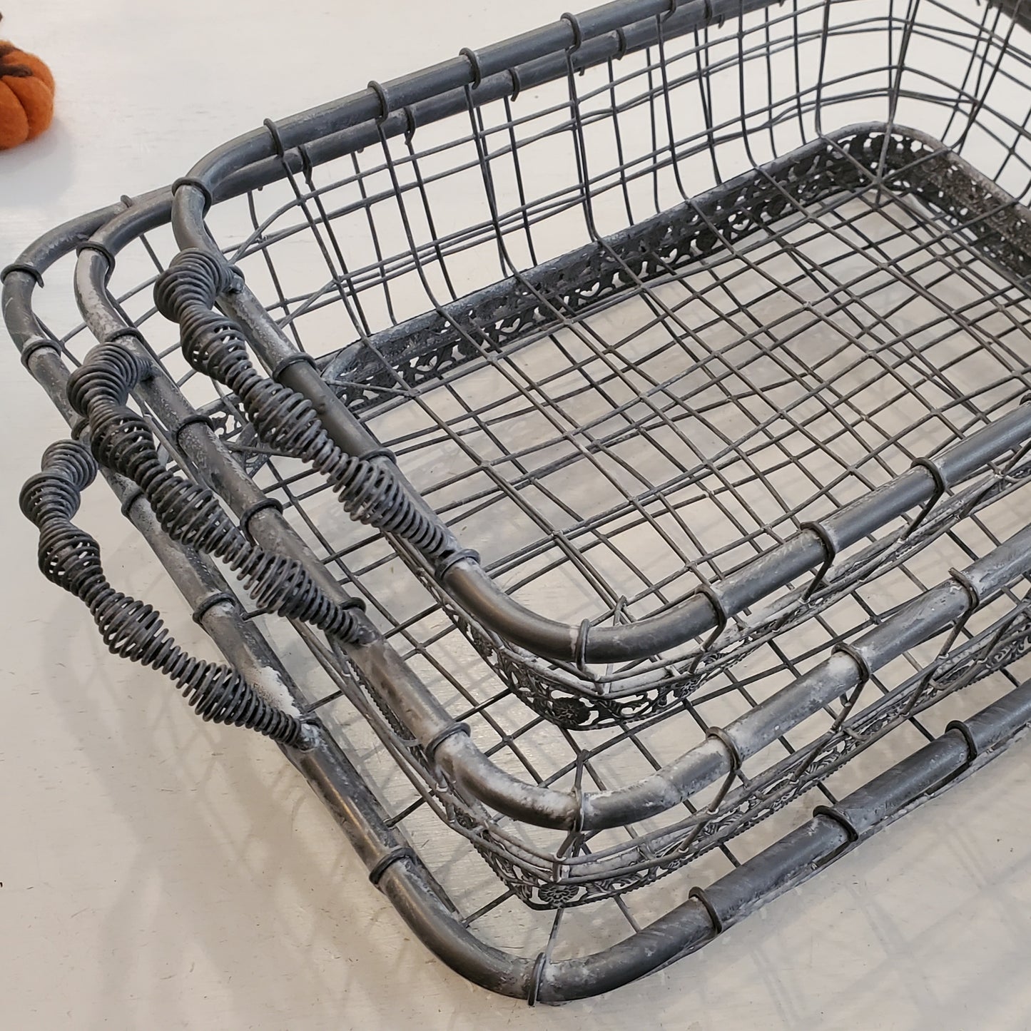 Rectangle Country Wire Baskets (varies)