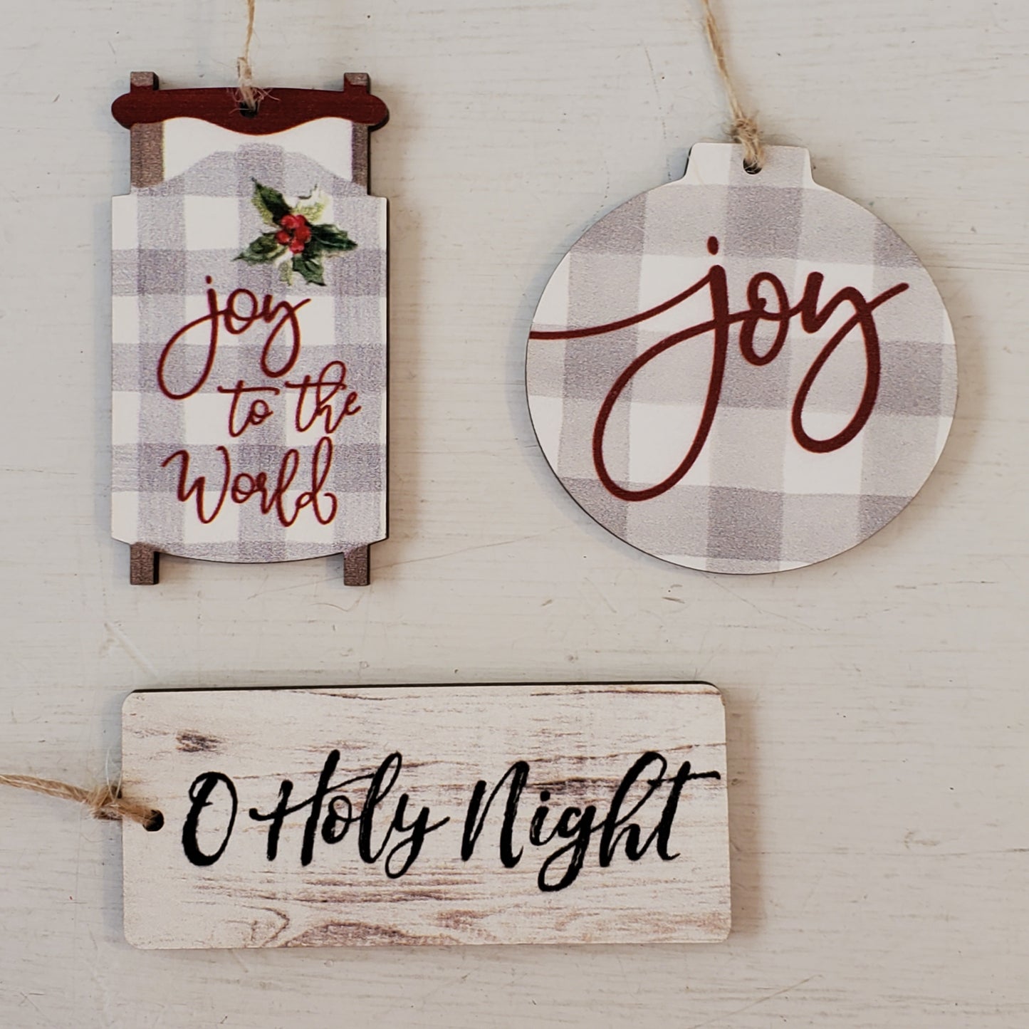 Lightweight Tag Ornament (varies)