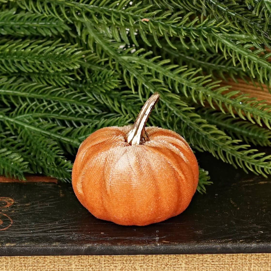 Bag of 6 Velvet 2in Pumpkins in Peach