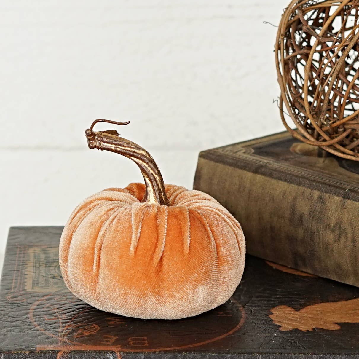 4in Velvet Pumpkin in Peach