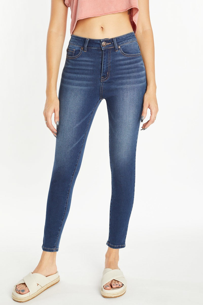 Unforgettable Stretch Skinny Jeans in Dark Wash