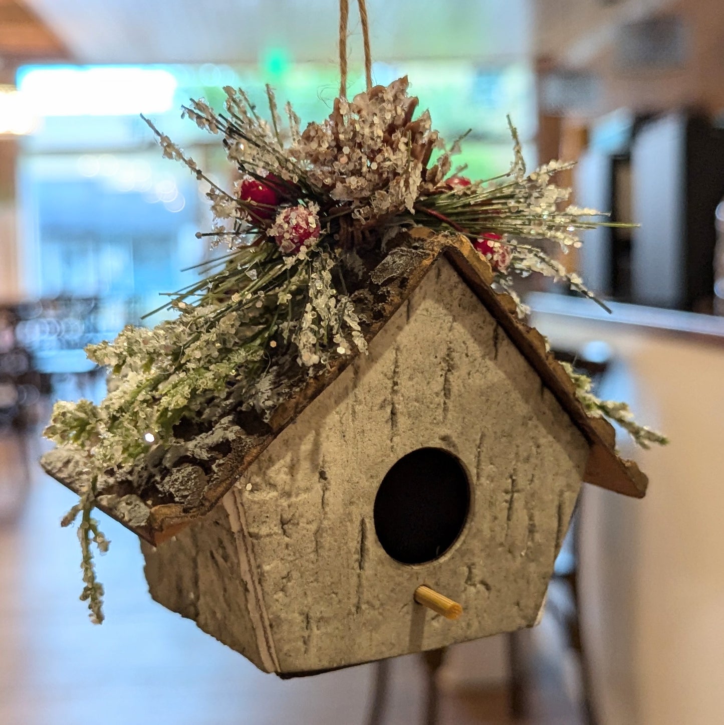 MV Ornament Birch Birdhouse