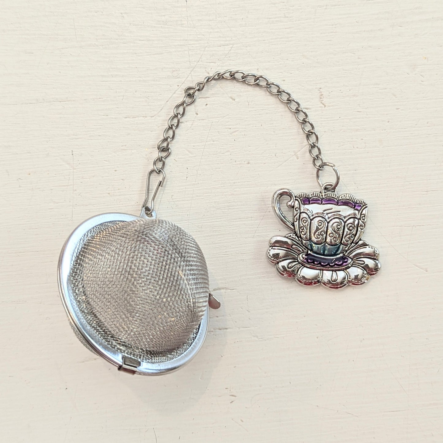 Tea Infuser with Teacup Accent