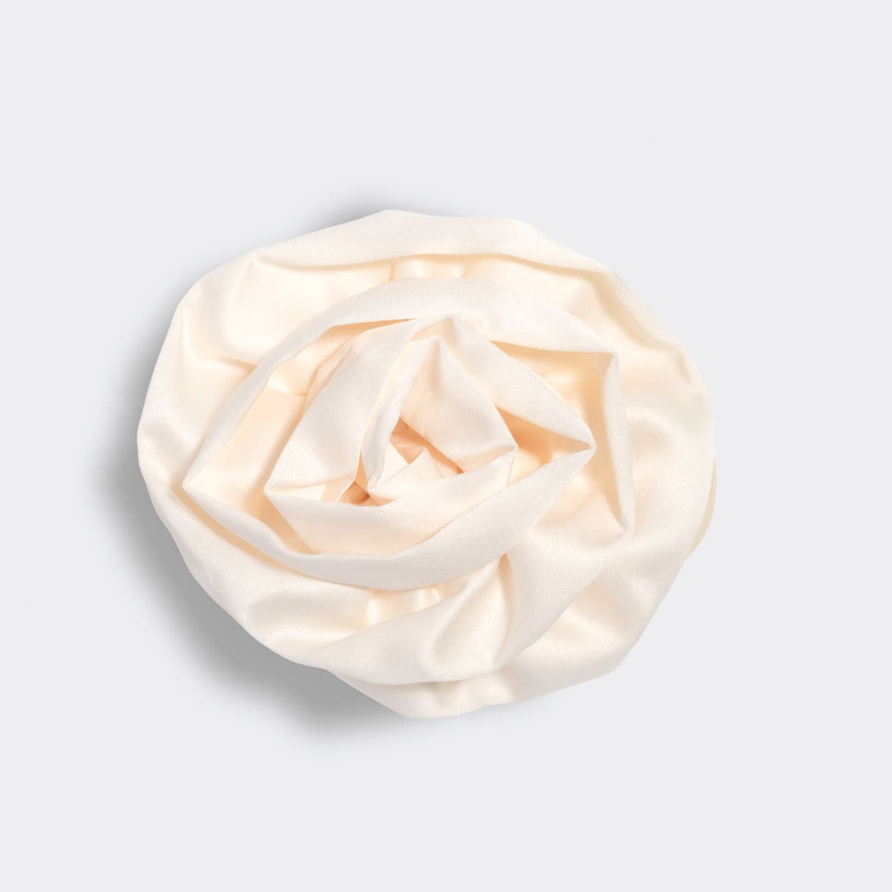 CC Satin Rosette Medium Flat Cloud Clip - Cream