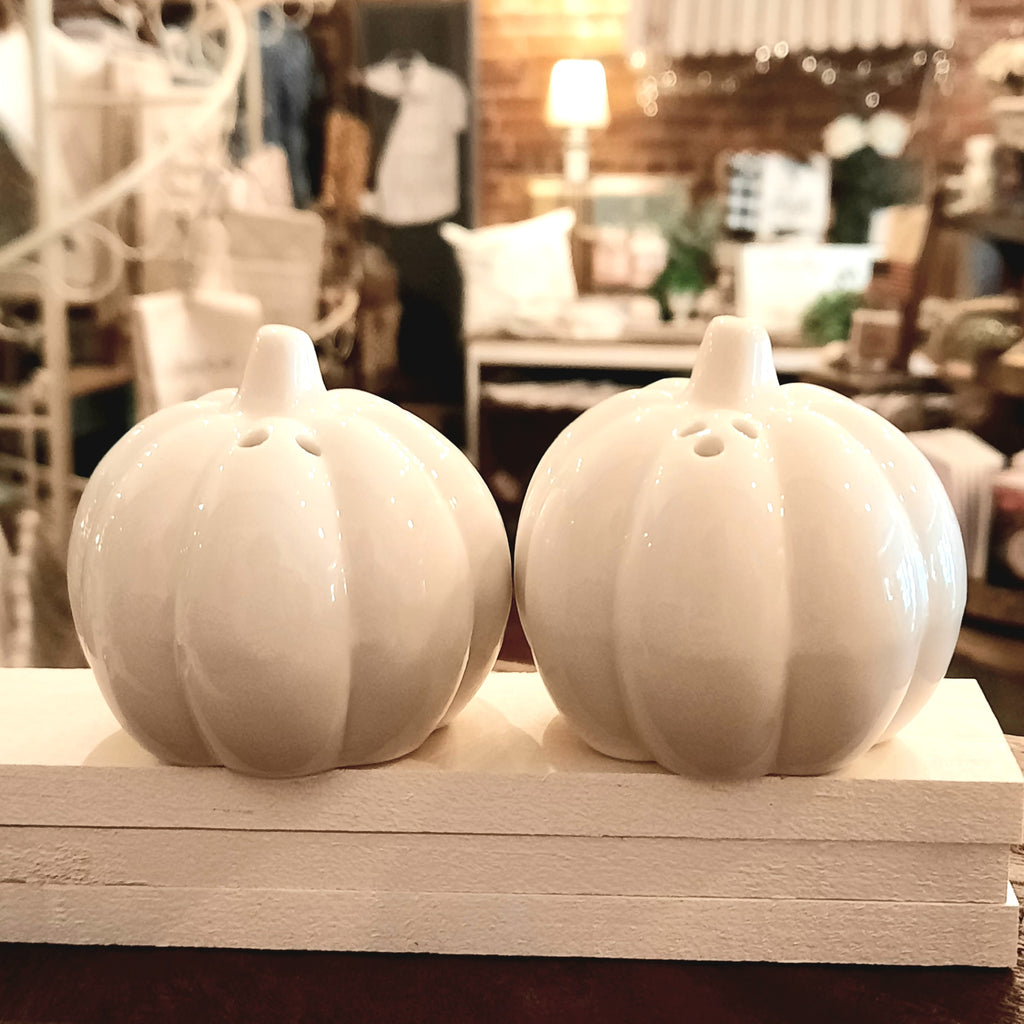 Pale Pumpkin Salt and Pepper Shakers